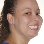 45º sorrindo